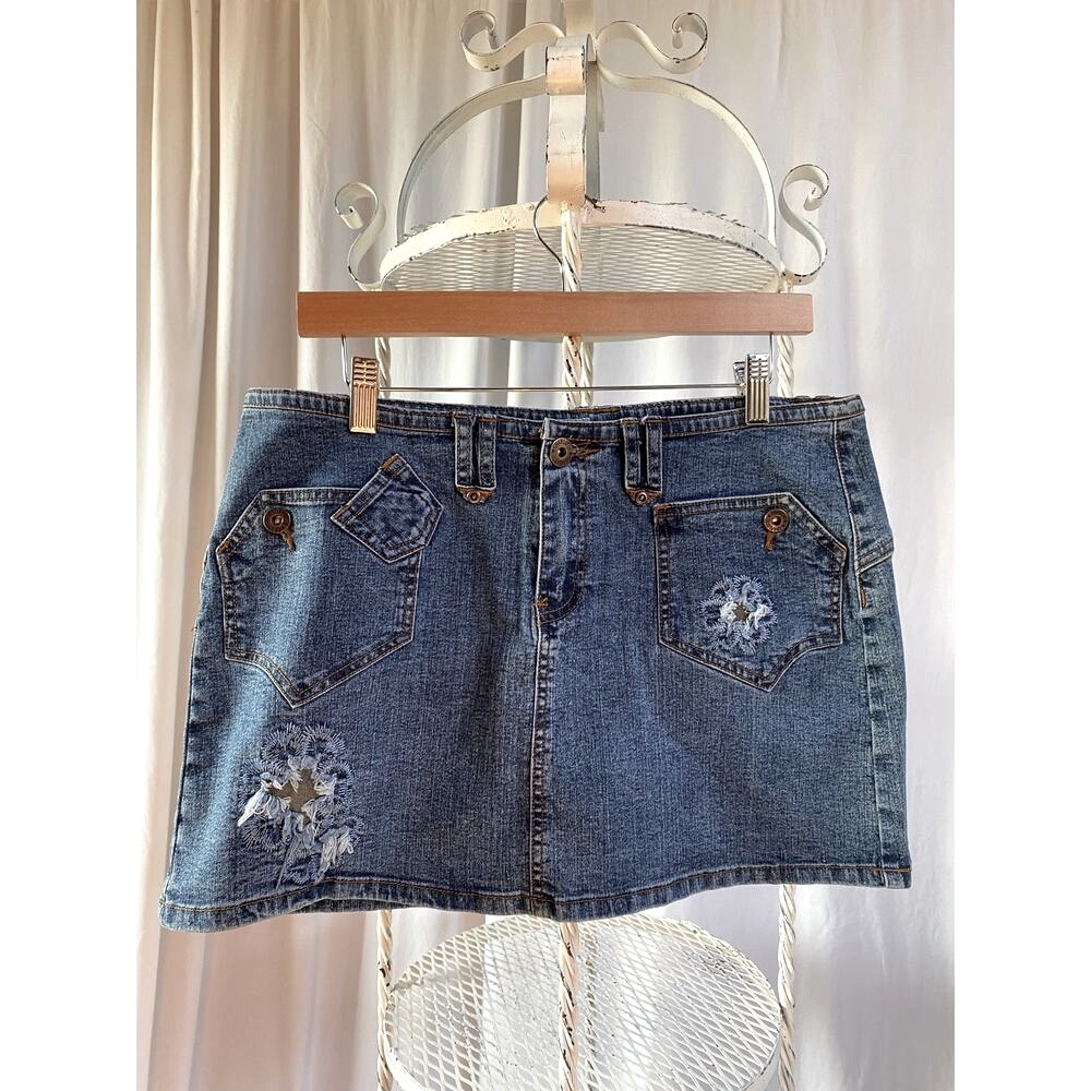 Charlotte USA Skirt Denim Mini Distressed Floral Embroidery Retro Teen 13/14